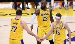 海斯爆料湖人视频在线观看,湖人队内部视频曝光，精彩瞬间不容错过！